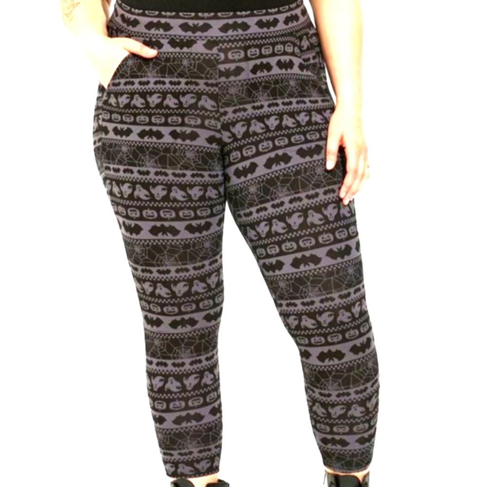 ❤️NWT TORRID POCKET CROP LEGGING - HALLOWEEN BATS PUMPKIN WEB PLUS SIZE